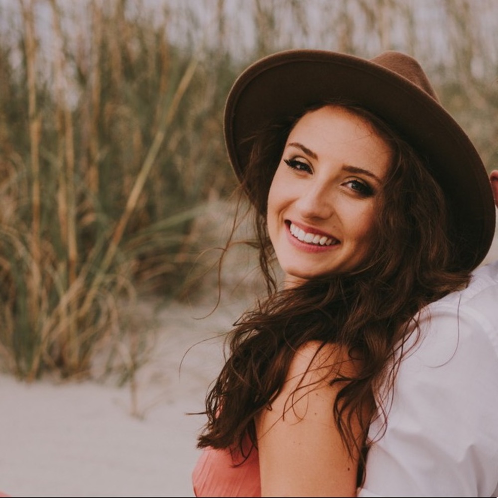 Meet your Posher, Kelsey